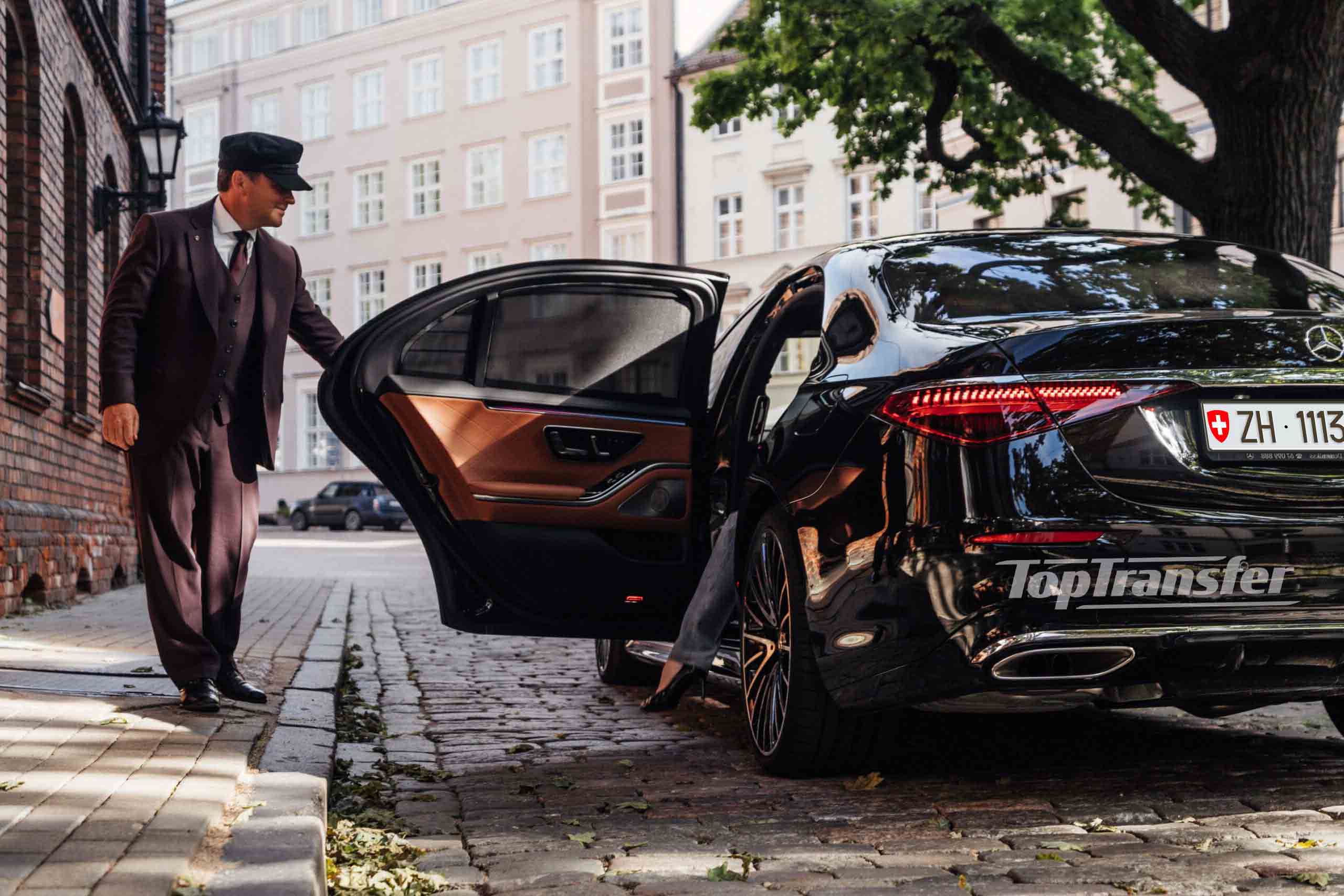 Door-to-Door Zurich Airport Transfer Service